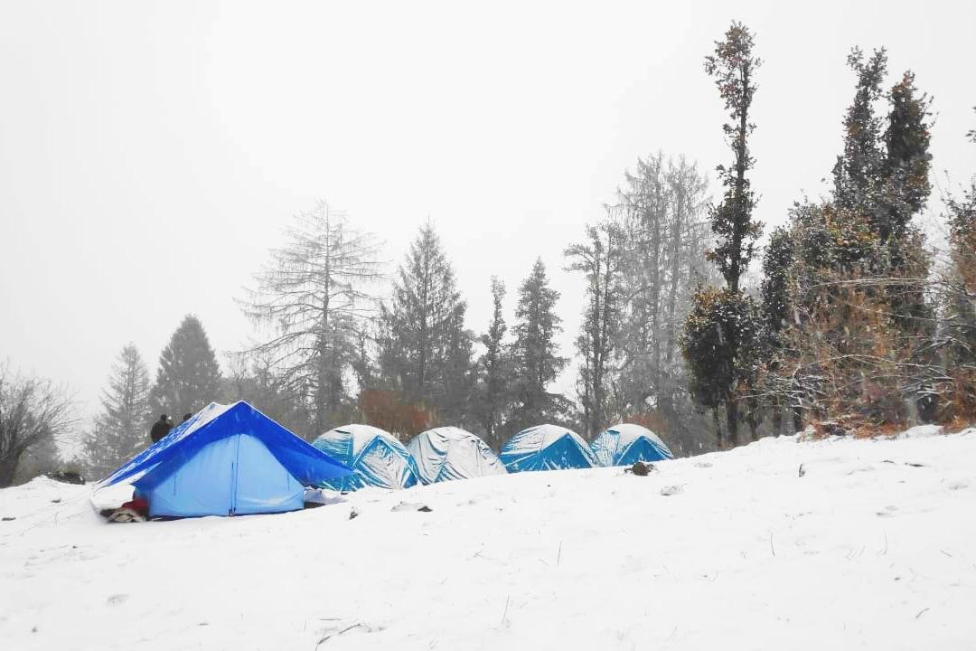 Gulling campsite in snow