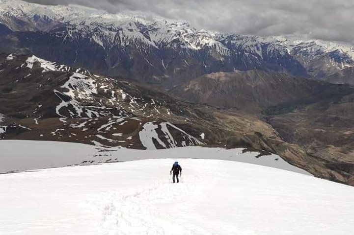 Trek to kanamo peak summit