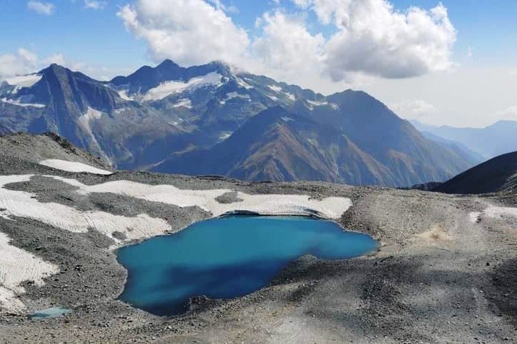 Glacier lake