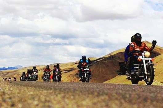 Bike ride on that way to leh