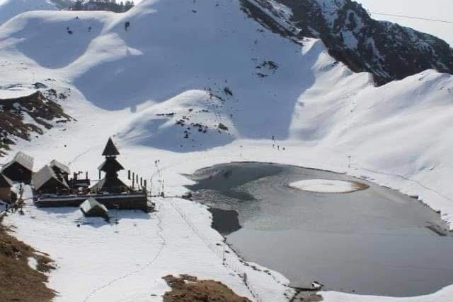 Prashar in winter